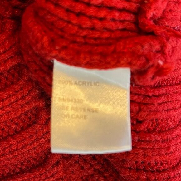 One A Acrylic Sweater - Picture 4 of 7